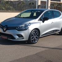 Renault Clio dCi 8V 75 CV 5 porte Moschino Zen