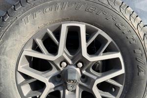 Cerchi e gomme Jeep Wrangler JLU 4xe