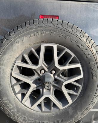 Cerchi e gomme Jeep Wrangler JLU 4xe