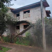 Abitazione indipendente al grezzo (villa / bifamil