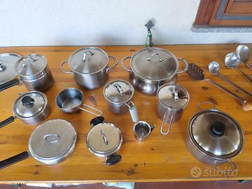 set pentole ed accesdori