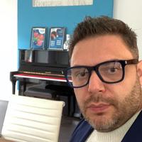 Lezioni di pianoforte, Chitarra e Canto-Diplomato