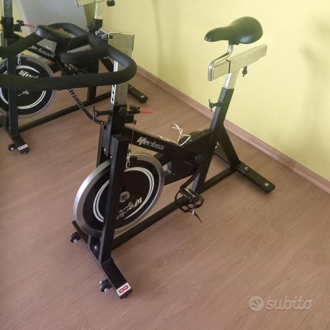 Bicicleta spinning atom fitness hot sale