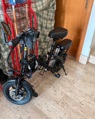 Bici elettrica , con ruote 14’’ pieghevole