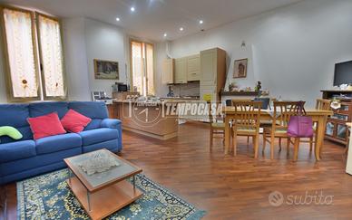 TRILOCALE FINEMENTE RISTRUTTURATO