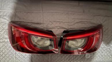 coppia fanali posteriori originali mazda CX-3 2015