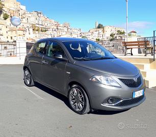 Lancia Ypsilon 1.3 MJT 16V 95 CV 5 porte S&S Unyca