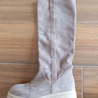 Stivali scamosciati beige 38 USATI 1 VOLTA