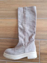Stivali scamosciati beige 38 USATI 1 VOLTA