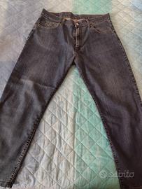 Lotto n° 4 pantaloni jeans di marca