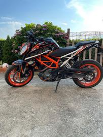 KTM Duke 390 2021