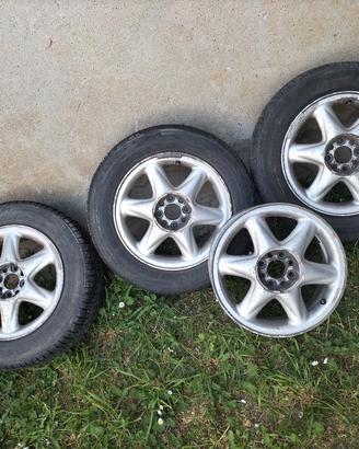  4 cerchi in lega  185/65/R15 fiat bravo