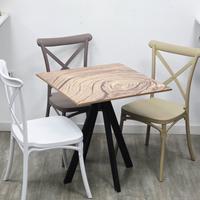 Tavolo Honey adatto per interno ed esterno 