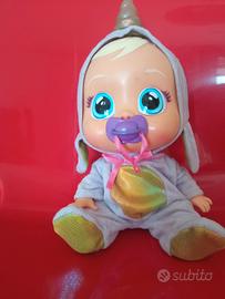bambola crybaby