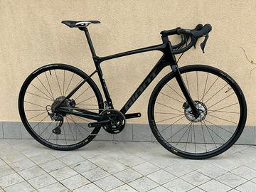 BICICLETTA DA CORSA IN CARBONIO GIANT DEFY 2022