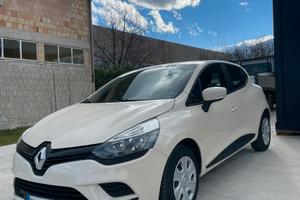 Renault Clio 1.2 16v 75CV OK NEOPATENTATI