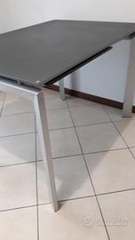 Tavolo allungabile in vetro temperato grigio