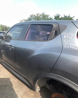FIANCATA SINISTRA NISSAN JUKE 2013 PER RICAMBI