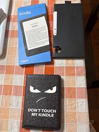 Kindle eBook con custodia e alimentatore originale