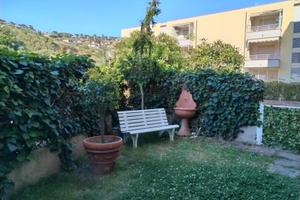 Bilocale con giardino a 100 metri dal mare