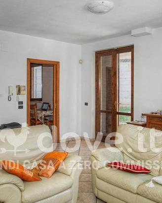Appartamento di 123 m² con 4 locali e box auto a C