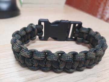 bracciali/portachiavi fatti a mano