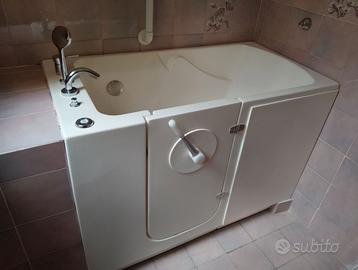 Vasca da bagno per anziani e disabili
