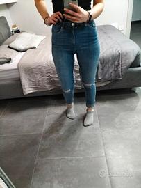 Jeans donna con strappo Tally weijl 42