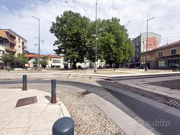 NEGOZIO A NOVA MILANESE