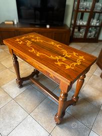 tavolo da salotto trasformabile con intarsio