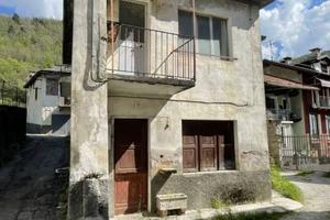 Casa indipendente a San Damiano Macra, 4 locali