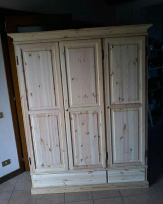Armadio 3 porte pino massello