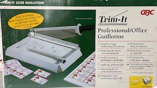 TAGLIERINA A GHIGLIOTTINA GBC TRIM-IT 3520