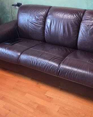 divano in pelle 3 posti con 2 pouf