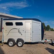 RIMORCHIO TRAILER CAVALLI CON SELLERIA GRANDE