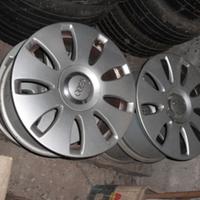 A Cerchi lega 16" originali AUDI perfetti 