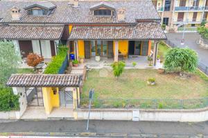 VILLA SINGOLA A MEDESANO