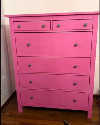 cassettiera Ikea rosa Hemnes