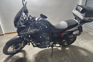 Moto Transalp 700