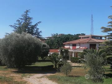 603083 Villa a Rocca di Neto di mq. 600