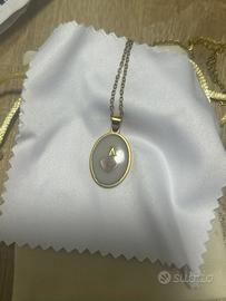 Collana con ciondolo ovale personalizzabile
