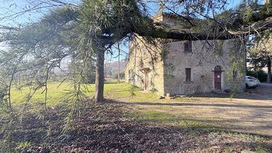 CASA SEMINDIPENDENTE A CASOLA VALSENIO