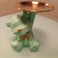 Statuetta svuota tasche portaoggetti