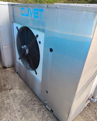 Gruppo frigo chiller refrigeratore d'acqua 22kW