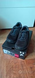 Sneakers donna Under Armour nere tg37.5