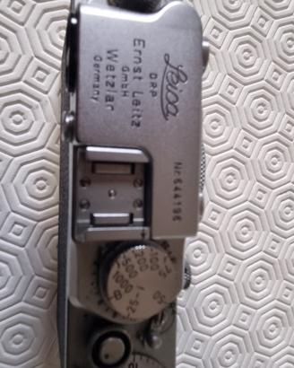 LEICA