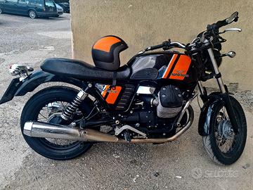 Moto Guzzi V7 special 