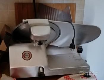 affettatrice elettrica 
