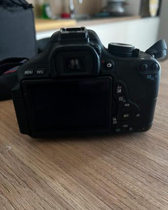 Fotocamera reflex Canon 600D
