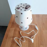 Tre lampade da tavolo decorate a mano 